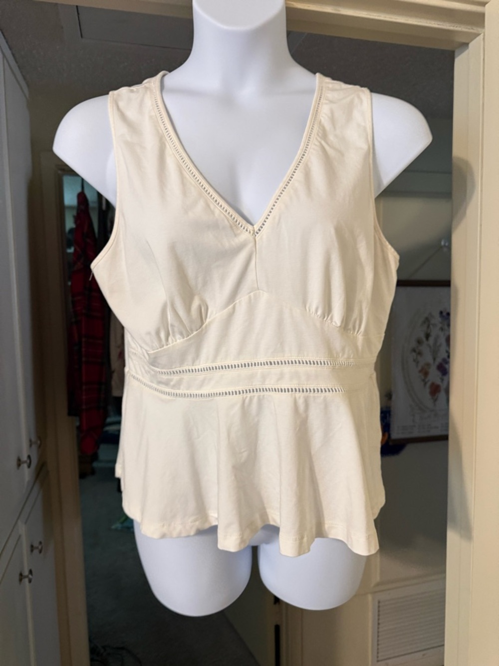 Lands' End Cream V-Neck Sleeveless Peplum Tank